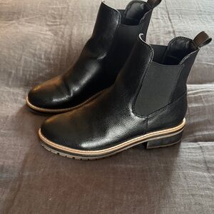 Kensie Black Chelsea Boots